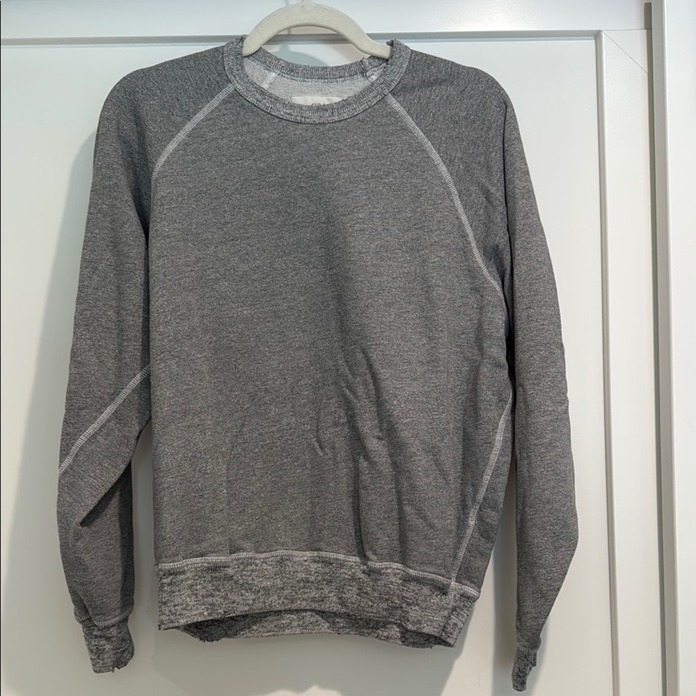 THE GREAT. THE COLLEGE SWEATSHIRT.
SIZE 1 - Small
Varsity grey